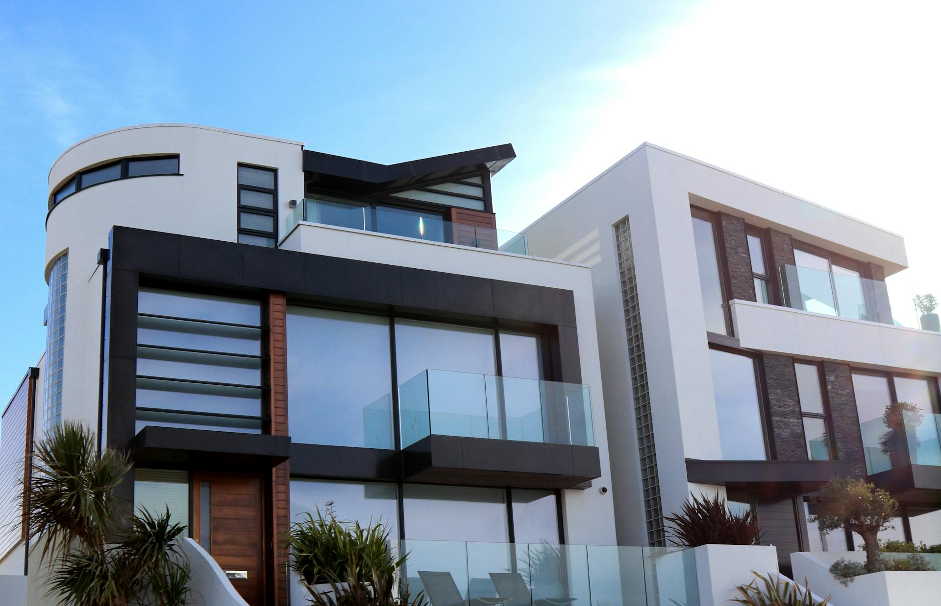 Comment trouver une maison à vendre avec piscine couverte et jardin de plus de 500m2 dans le quartier Saint-Cyprien à Toulouse