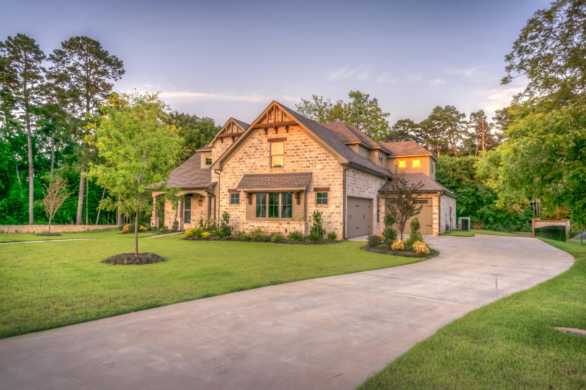 Frais de Notaire pour l’Achat d’une Maison Ancienne de 120m2 en Bretagne avec un Prêt à Taux Zéro